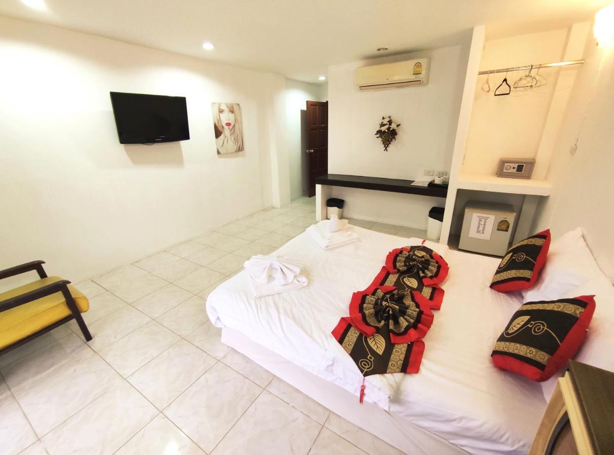 Sea Beach Paradise Patong Extérieur photo