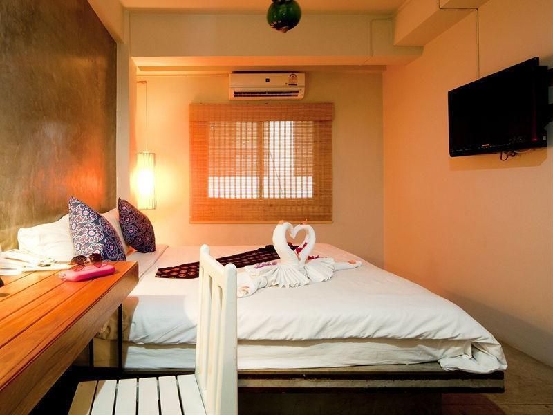 Sea Beach Paradise Patong Extérieur photo